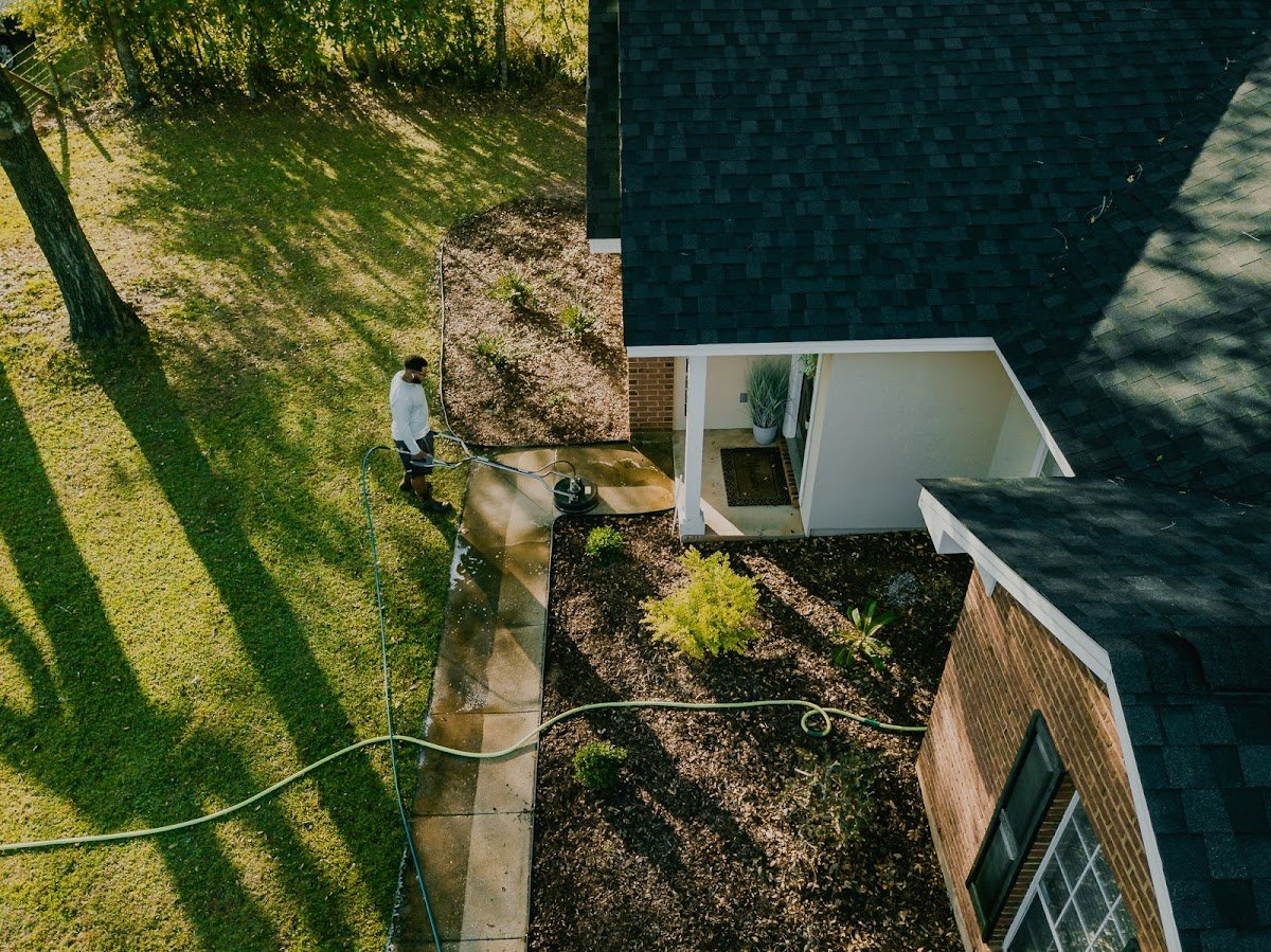 Collins Pressure Washing project photo 1